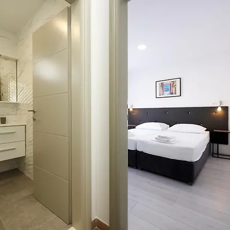 & Zaja * Трогир