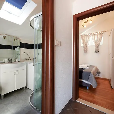 & Zaja * Трогир