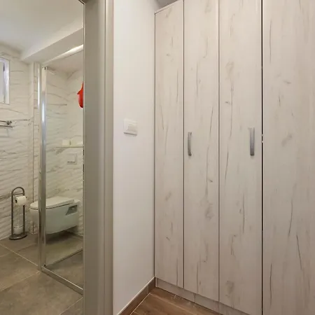 & Zaja Апартаменты Трогир