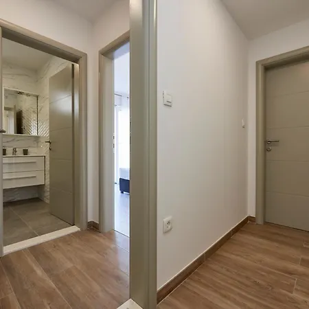 & Zaja * Трогир