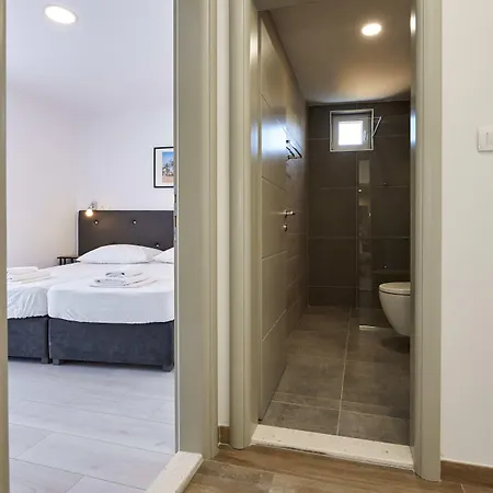 & Zaja * Трогир