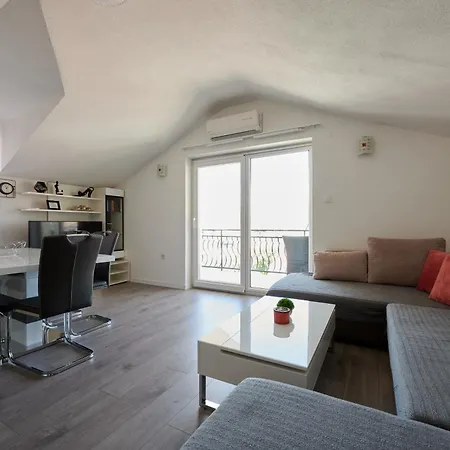 & Zaja Apartament