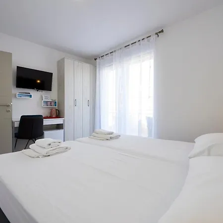 Apartament & Zaja *