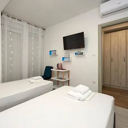 & Zaja Apartament *