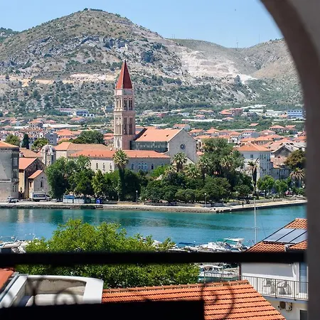 & Zaja Lejlighed Trogir